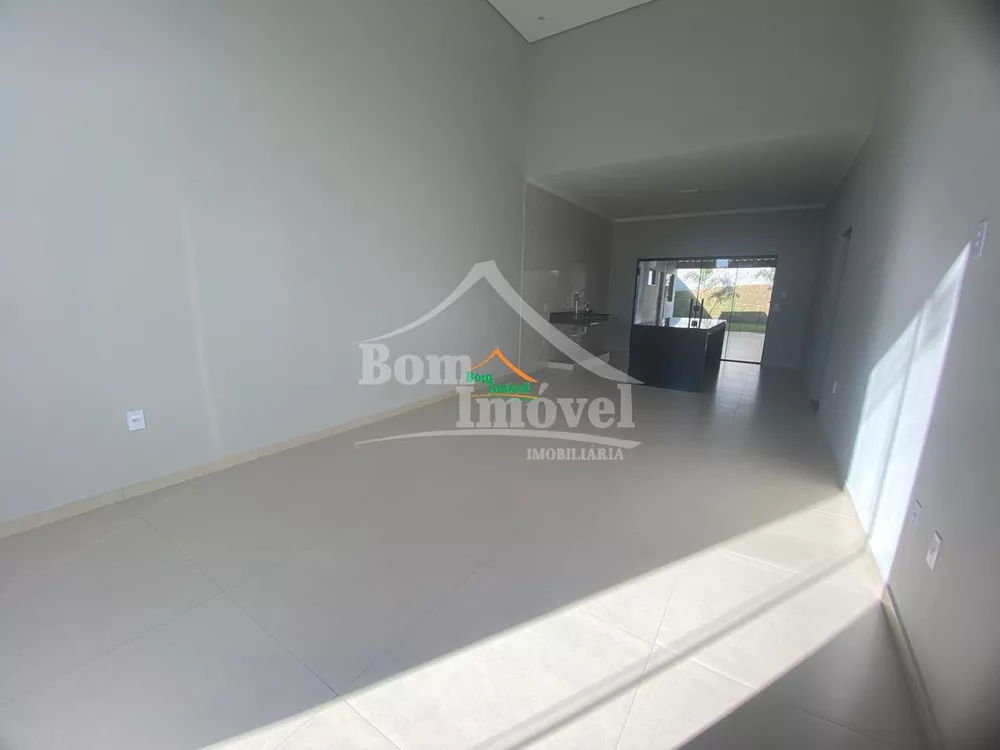 Casa à venda com 2 quartos, 200m² - Foto 6