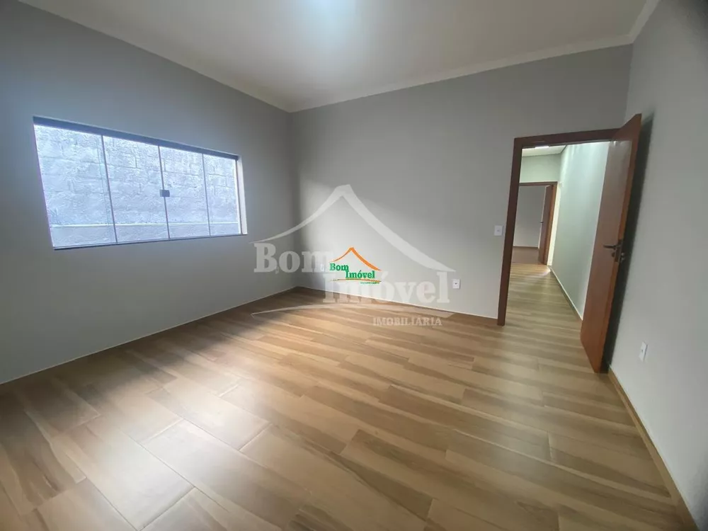 Casa à venda com 2 quartos, 200m² - Foto 15