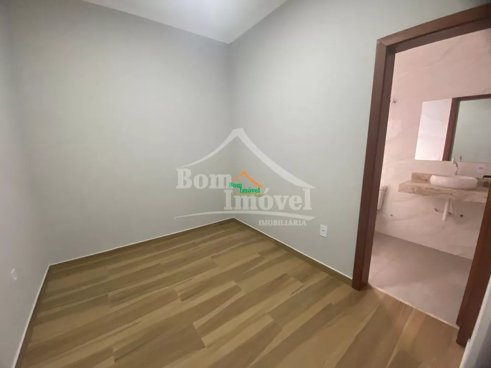 Casa à venda com 2 quartos, 200m² - Foto 18