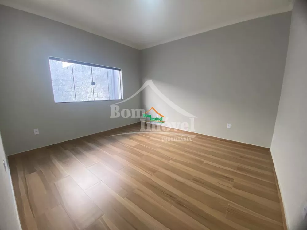 Casa à venda com 2 quartos, 200m² - Foto 12