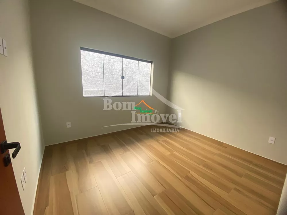 Casa à venda com 2 quartos, 200m² - Foto 14