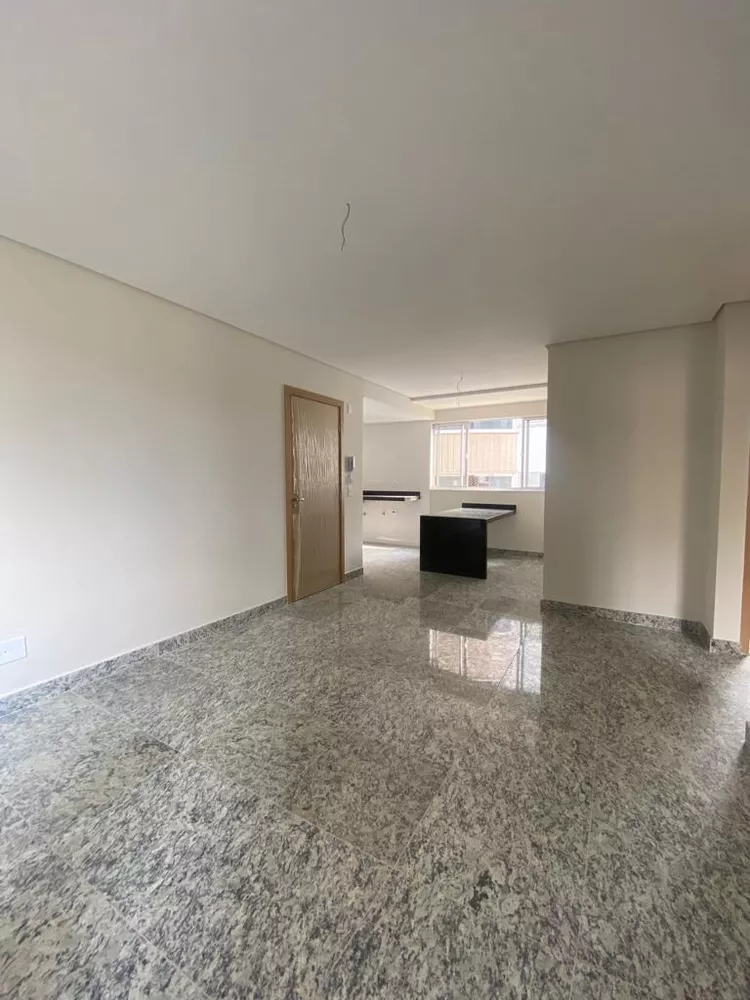 Apartamento à venda com 2 quartos, 69m² - Foto 2