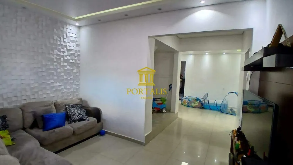 Casa, 3 quartos, 294 m² - Foto 2