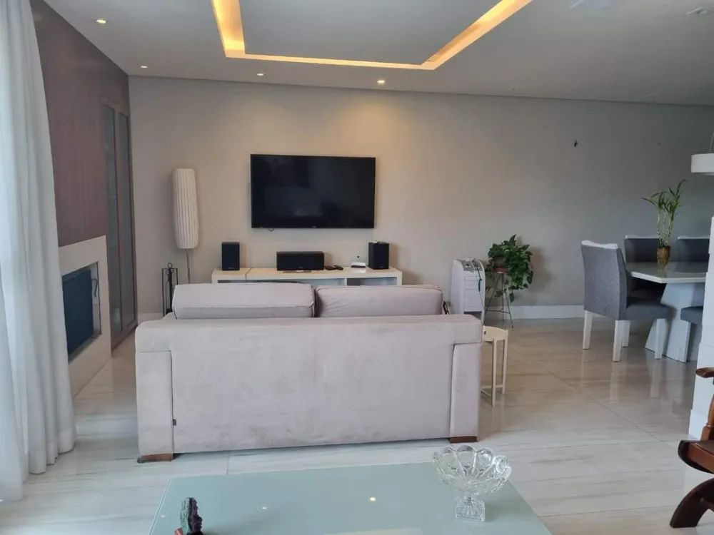 Apartamento, 4 quartos, 2000 m² - Foto 1