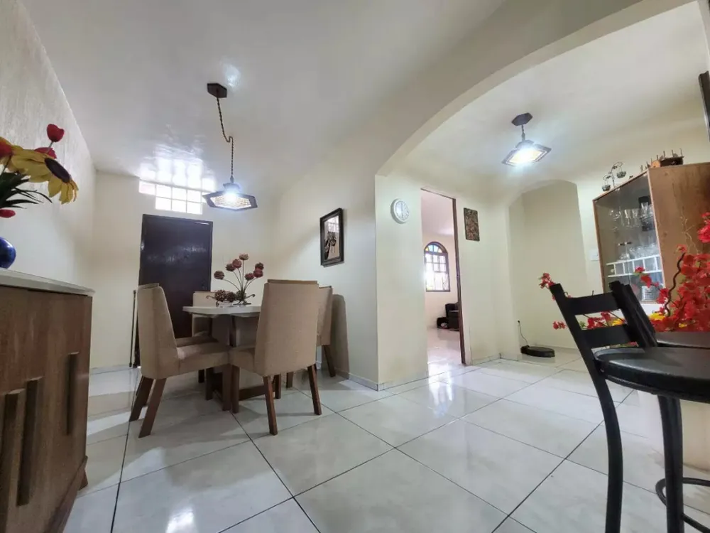 Casa, 4 quartos, 138 m² - Foto 3
