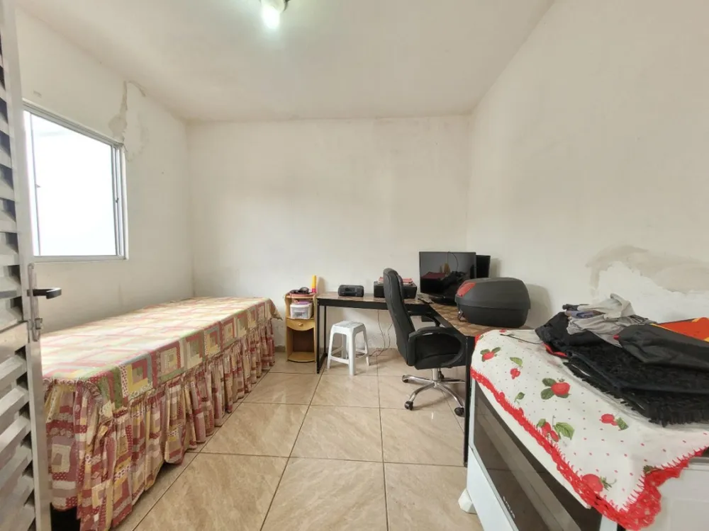 Casa, 4 quartos, 138 m² - Foto 2