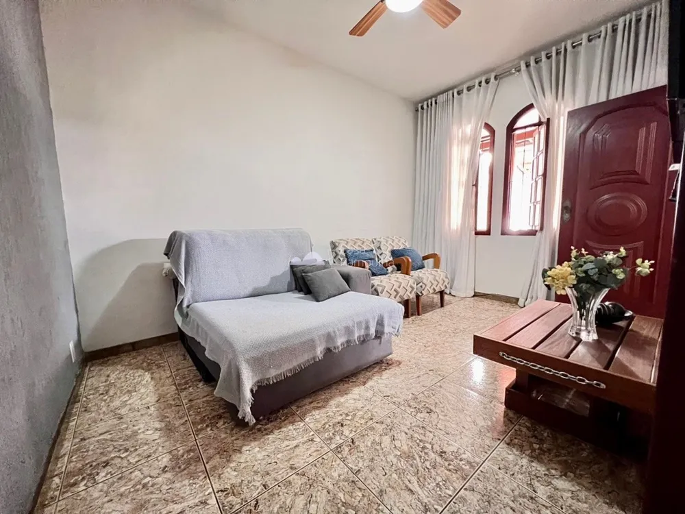 Casa, 3 quartos, 180 m² - Foto 3