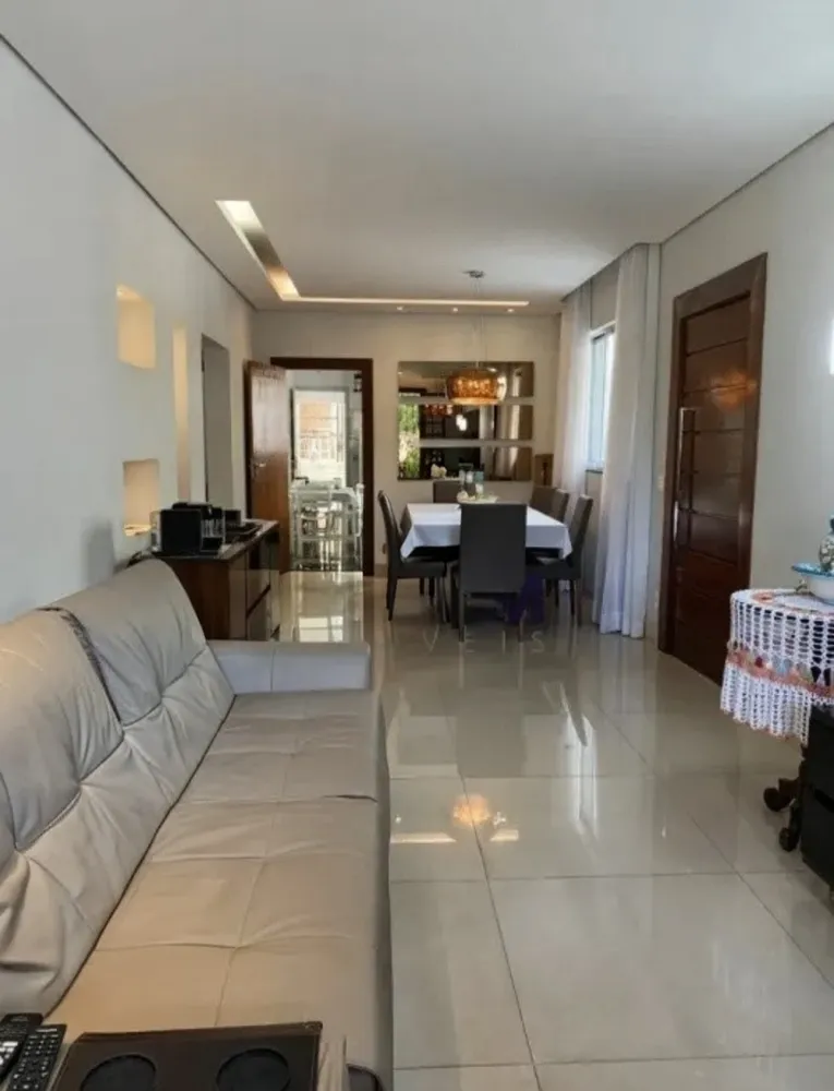 Casa, 5 quartos, 234 m² - Foto 1