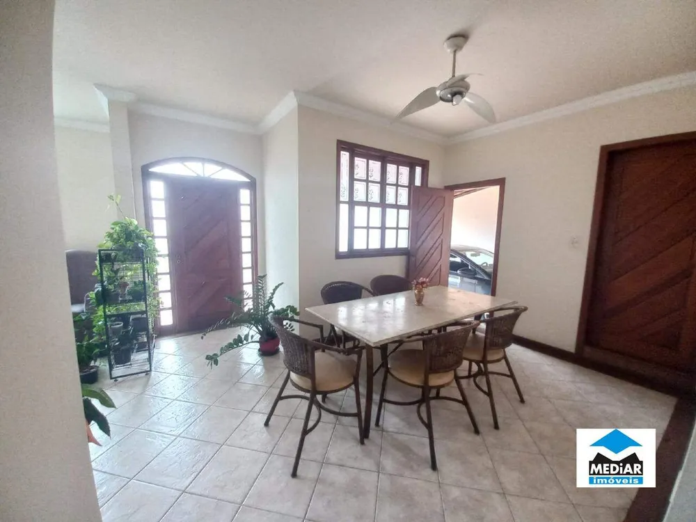 Casa, 4 quartos, 140 m² - Foto 2
