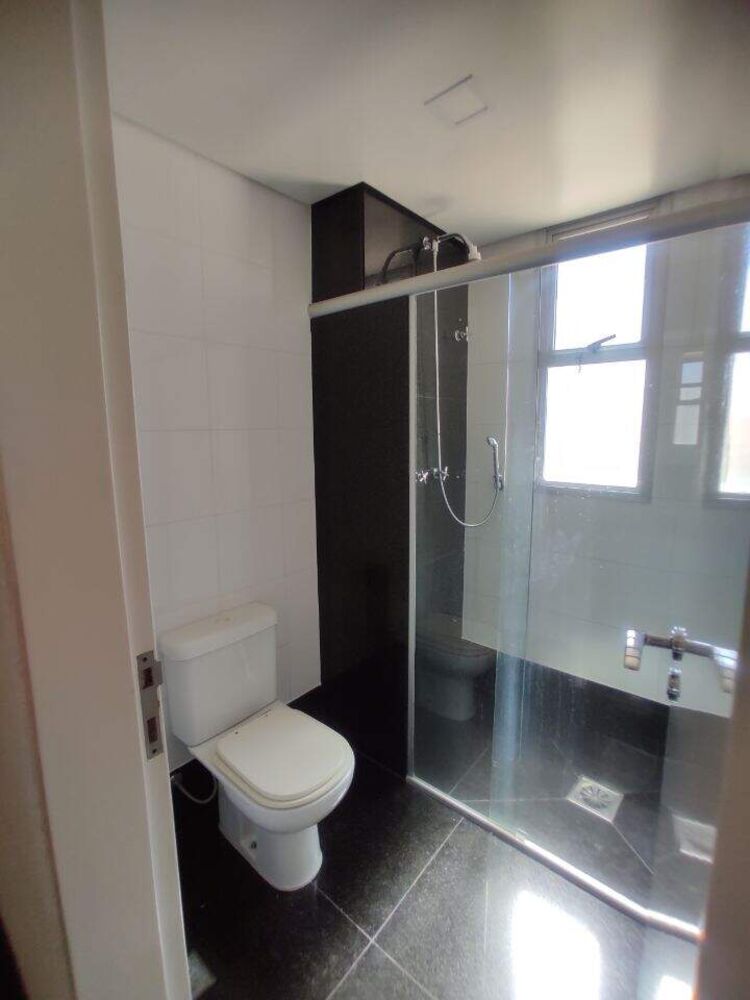 Apartamento à venda com 4 quartos, 281m² - Foto 1
