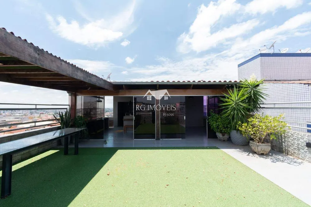 Cobertura, 3 quartos, 200 m² - Foto 1