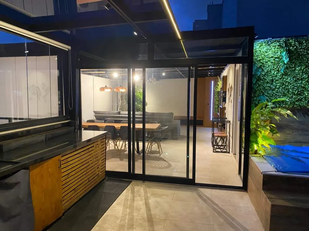 Cobertura, 3 quartos, 241 m² - Foto 2
