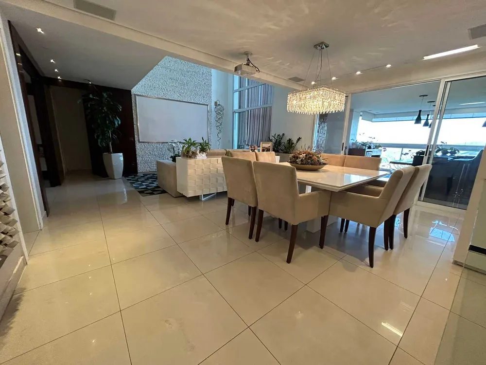 Apartamento, 4 quartos, 220 m² - Foto 1