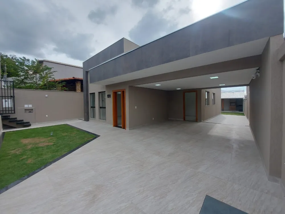 Casa, 4 quartos, 177 m² - Foto 1