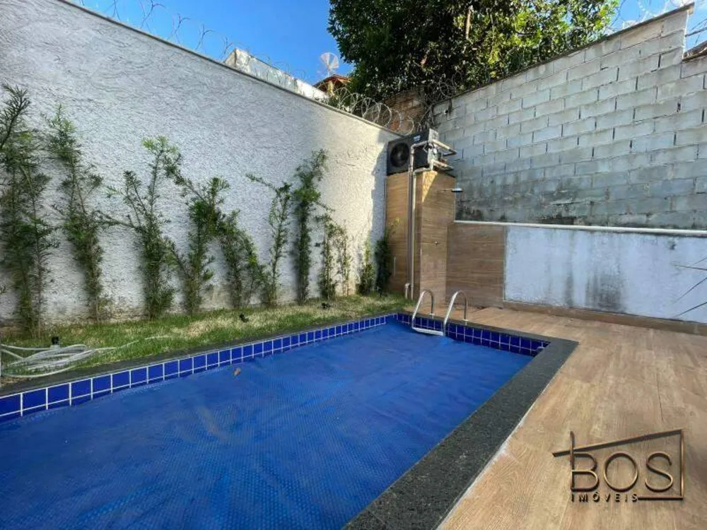 Casa, 3 quartos, 200 m² - Foto 1