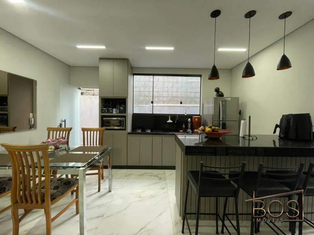 Casa, 3 quartos, 200 m² - Foto 10