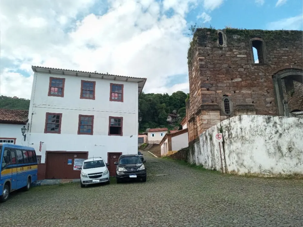 Casa, 3 quartos, 352 m² - Foto 1