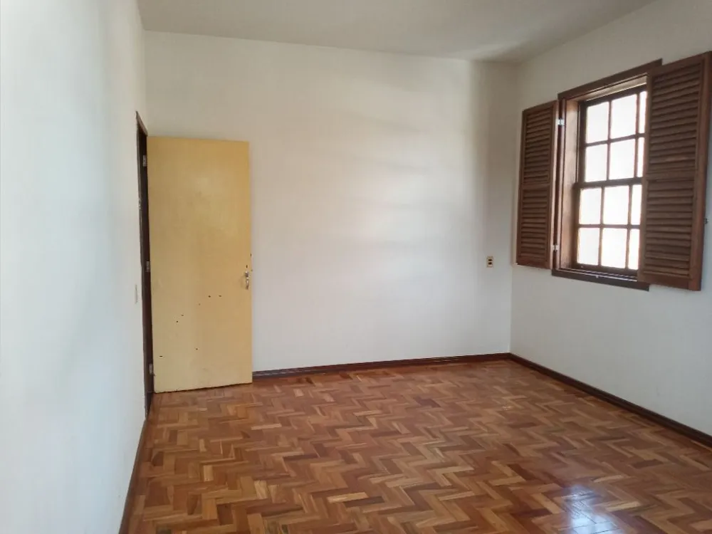 Casa, 3 quartos, 352 m² - Foto 9