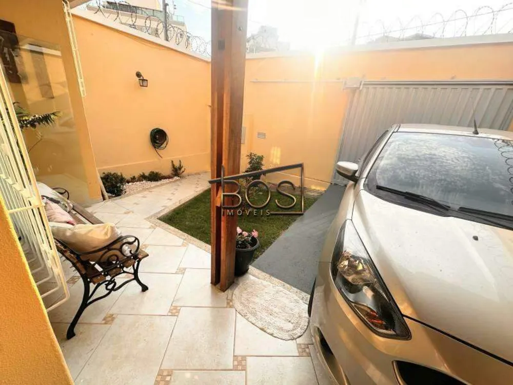 Casa, 3 quartos, 198 m² - Foto 3