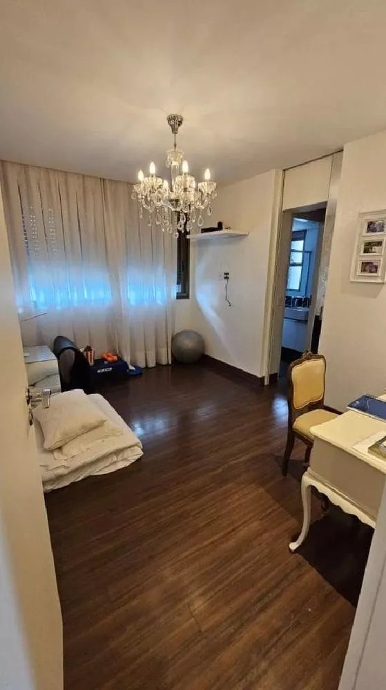 Apartamento à venda com 4 quartos, 247m² - Foto 6