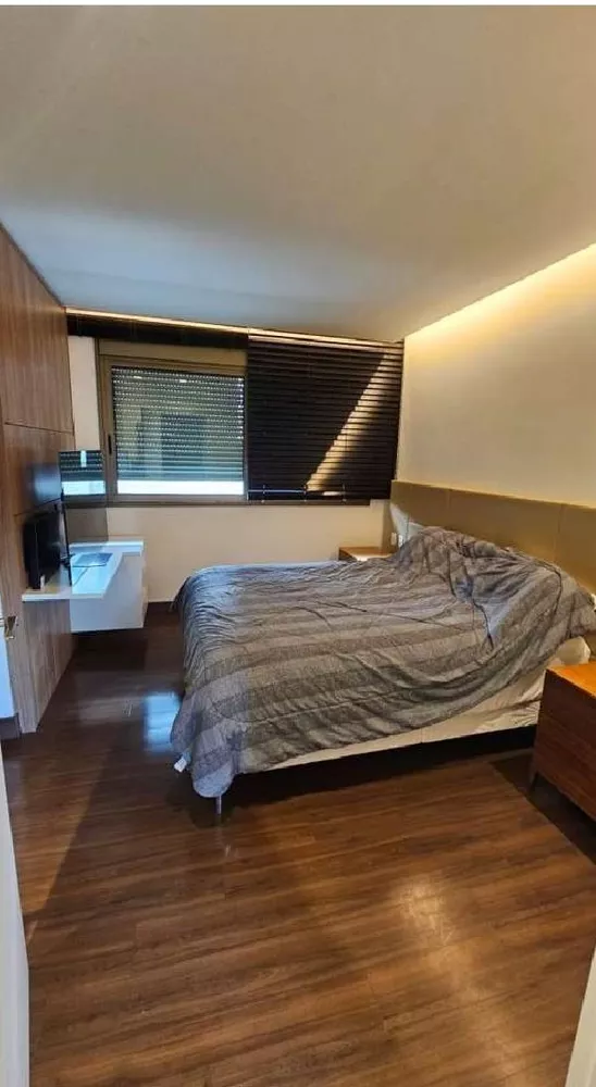 Apartamento à venda com 4 quartos, 247m² - Foto 18