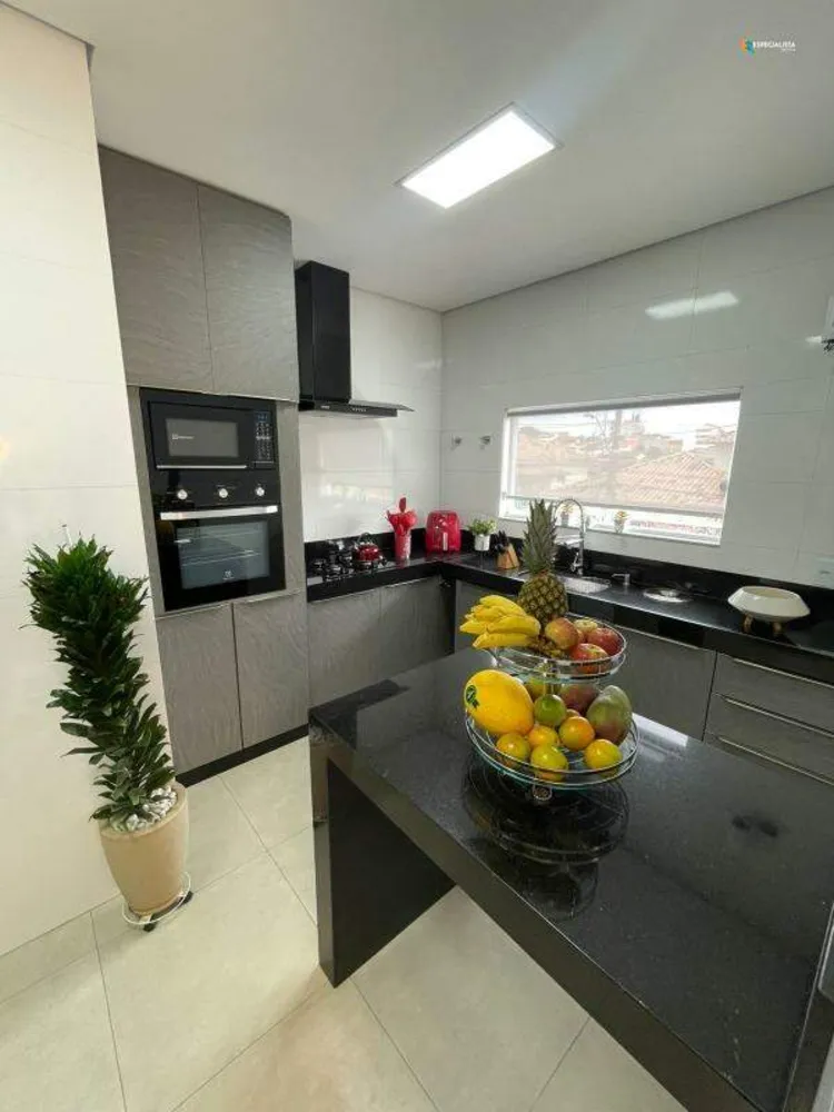 Casa, 3 quartos, 210 m² - Foto 11