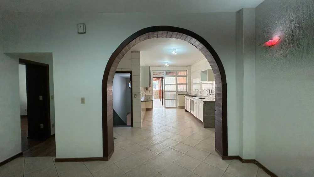 Casa, 5 quartos, 269 m² - Foto 8