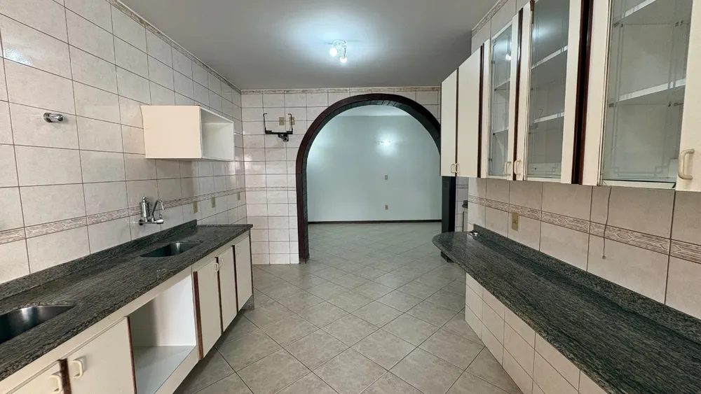 Casa, 5 quartos, 269 m² - Foto 10