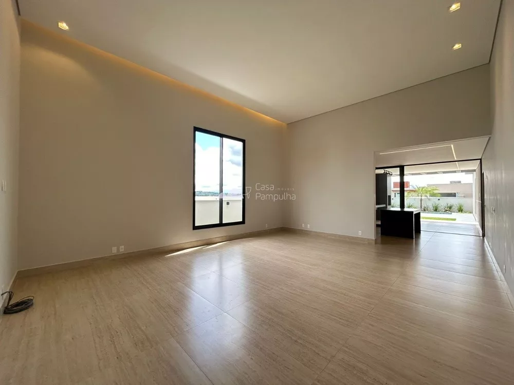 Casa à venda com 4 quartos, 405m² - Foto 3