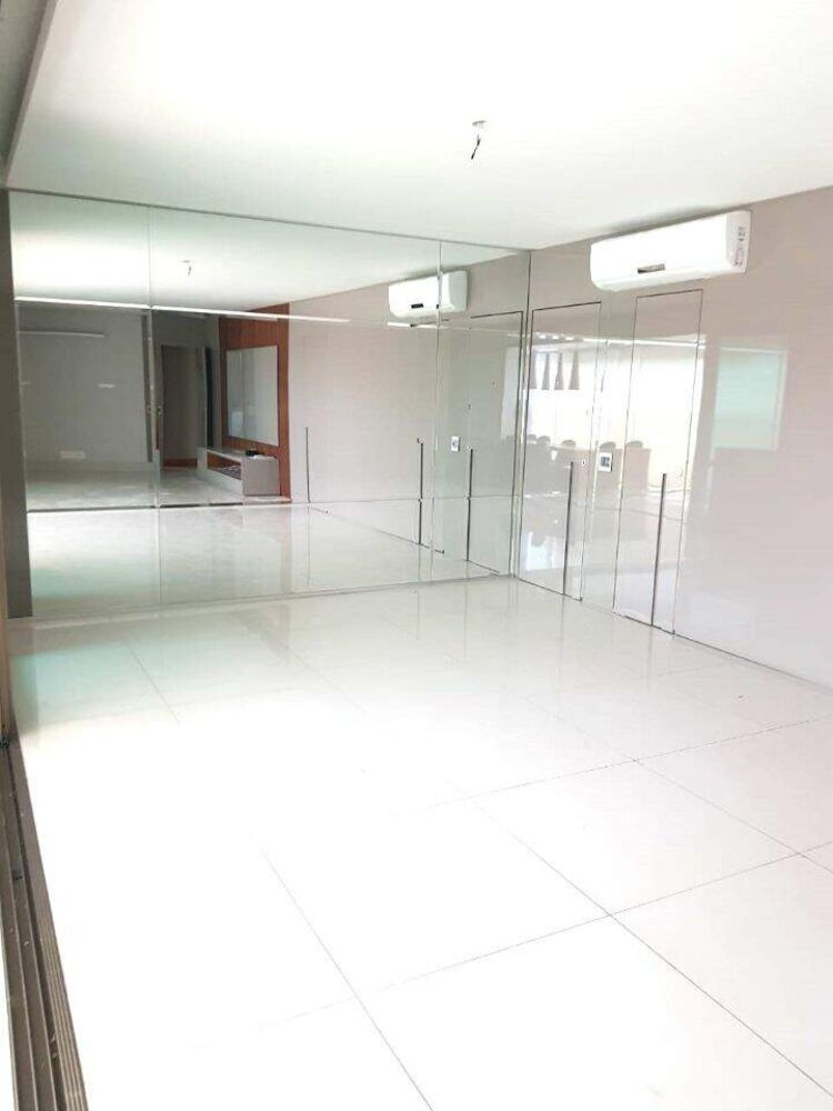 Apartamento à venda com 4 quartos, 164m² - Foto 2