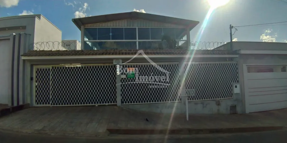 Casa, 1 quarto, 250 m² - Foto 1