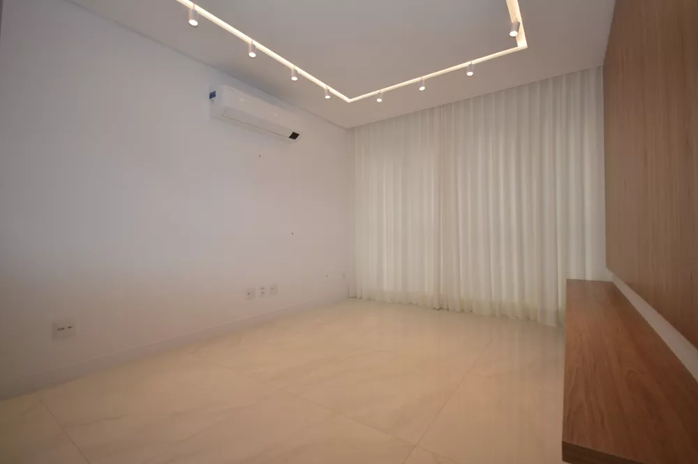 Apartamento à venda com 3 quartos, 106m² - Foto 8