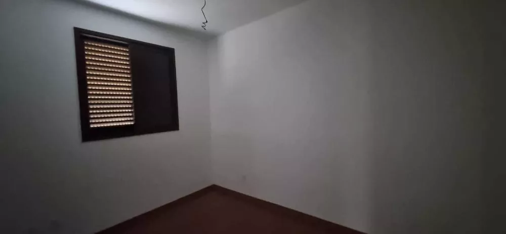 Apartamento à venda com 4 quartos, 90m² - Foto 11