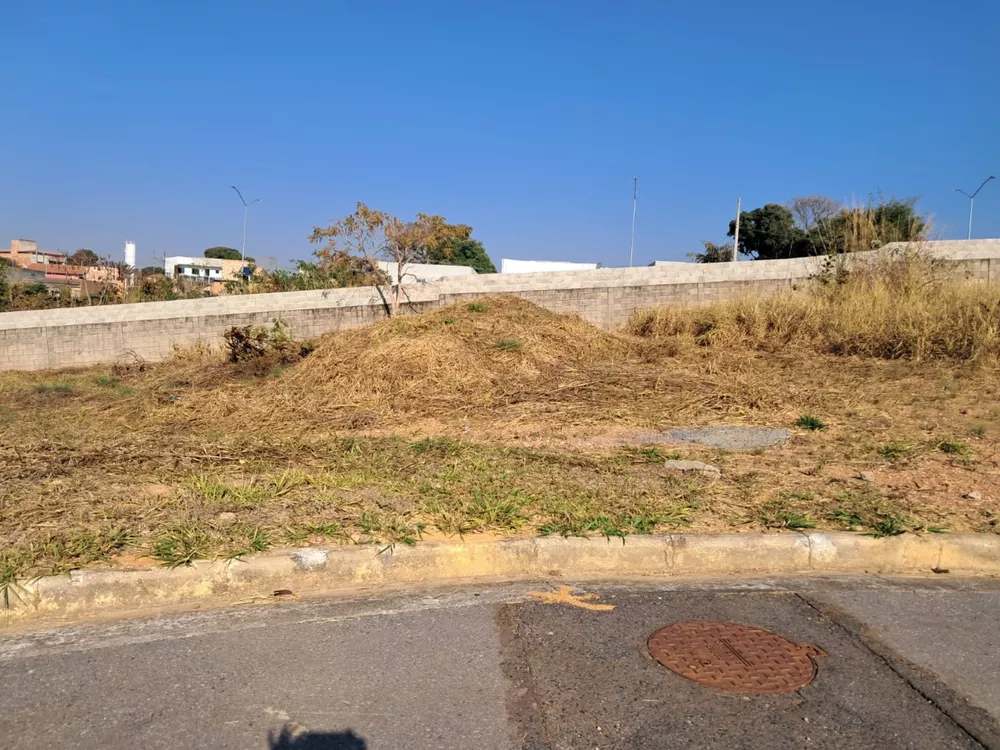 Terreno à venda, 360m² - Foto 1