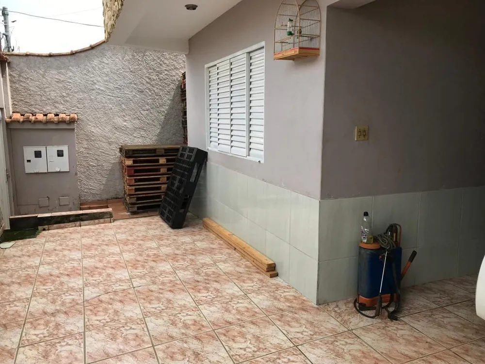 Casa, 4 quartos, 230 m² - Foto 1