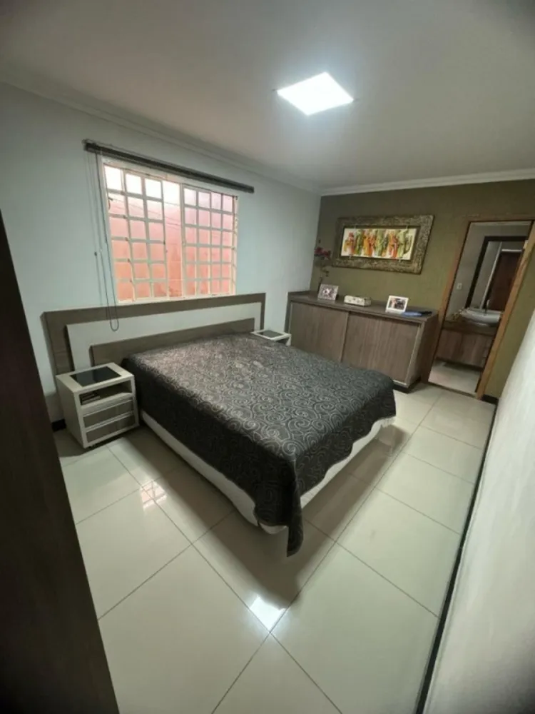 Casa, 3 quartos, 267 m² - Foto 1