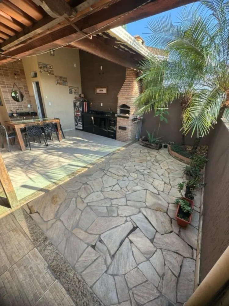 Casa, 3 quartos, 267 m² - Foto 2