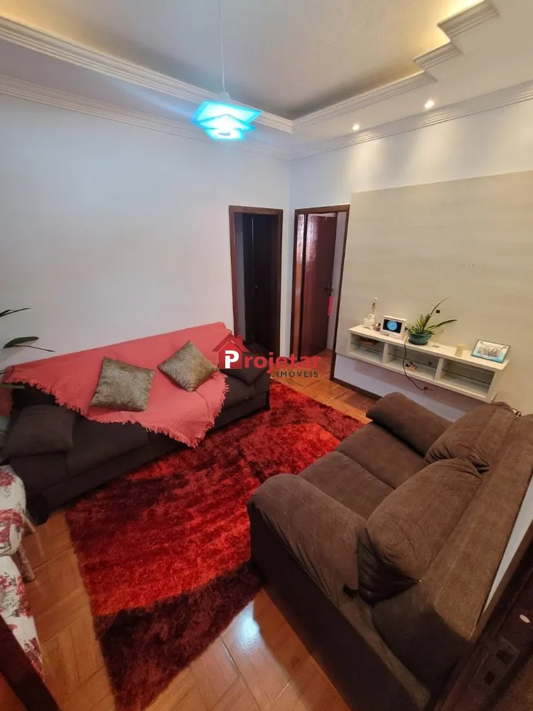 Casa, 3 quartos, 240 m² - Foto 1