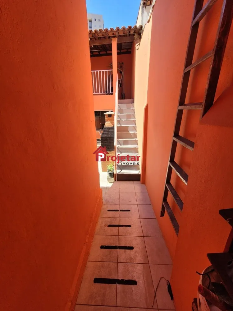 Casa, 3 quartos, 240 m² - Foto 4