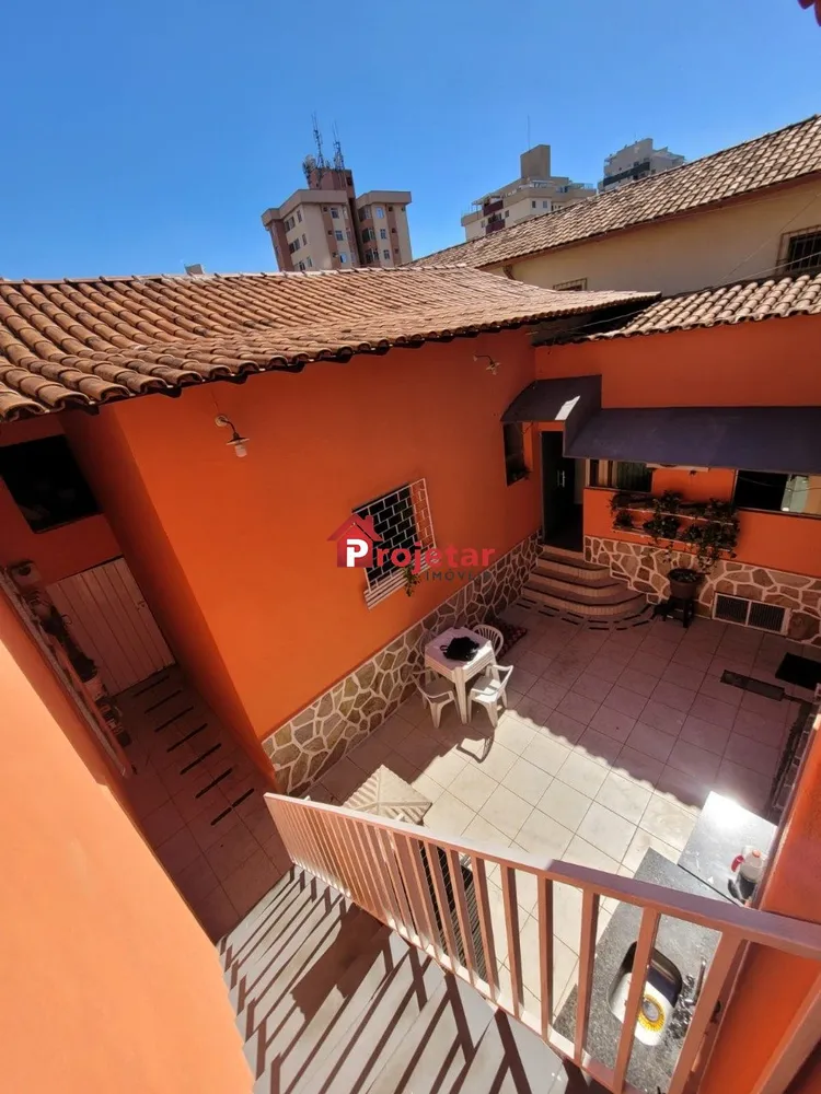 Casa, 3 quartos, 240 m² - Foto 3