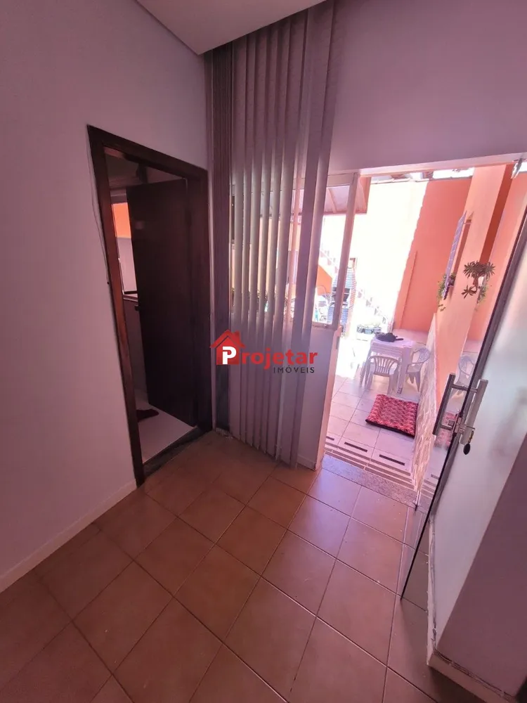 Casa, 3 quartos, 240 m² - Foto 11