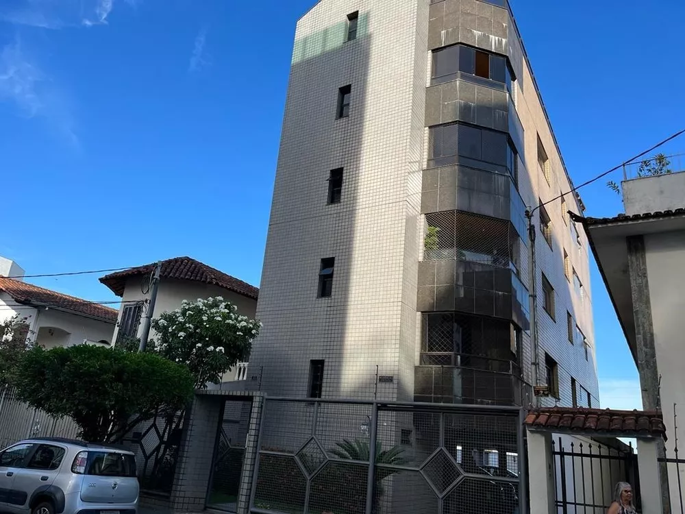 Cobertura à venda com 4 quartos, 256m² - Foto 1