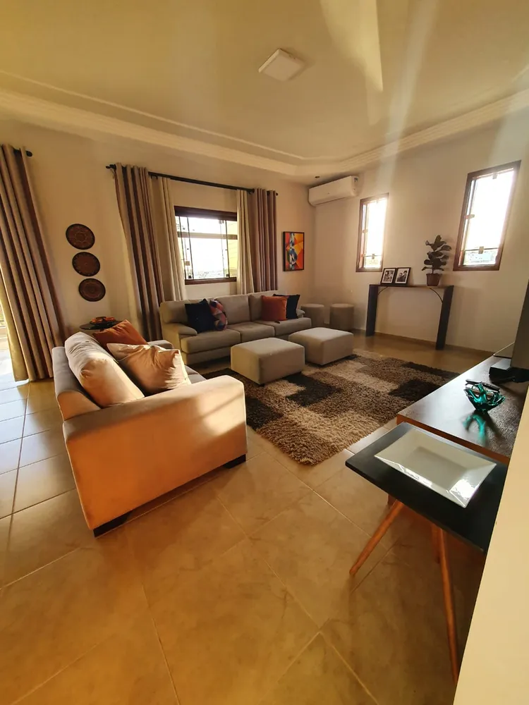 Casa, 3 quartos, 240 m² - Foto 12