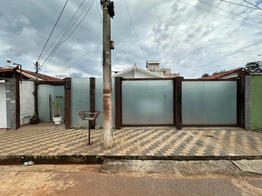 Casa, 3 quartos, 250 m² - Foto 1