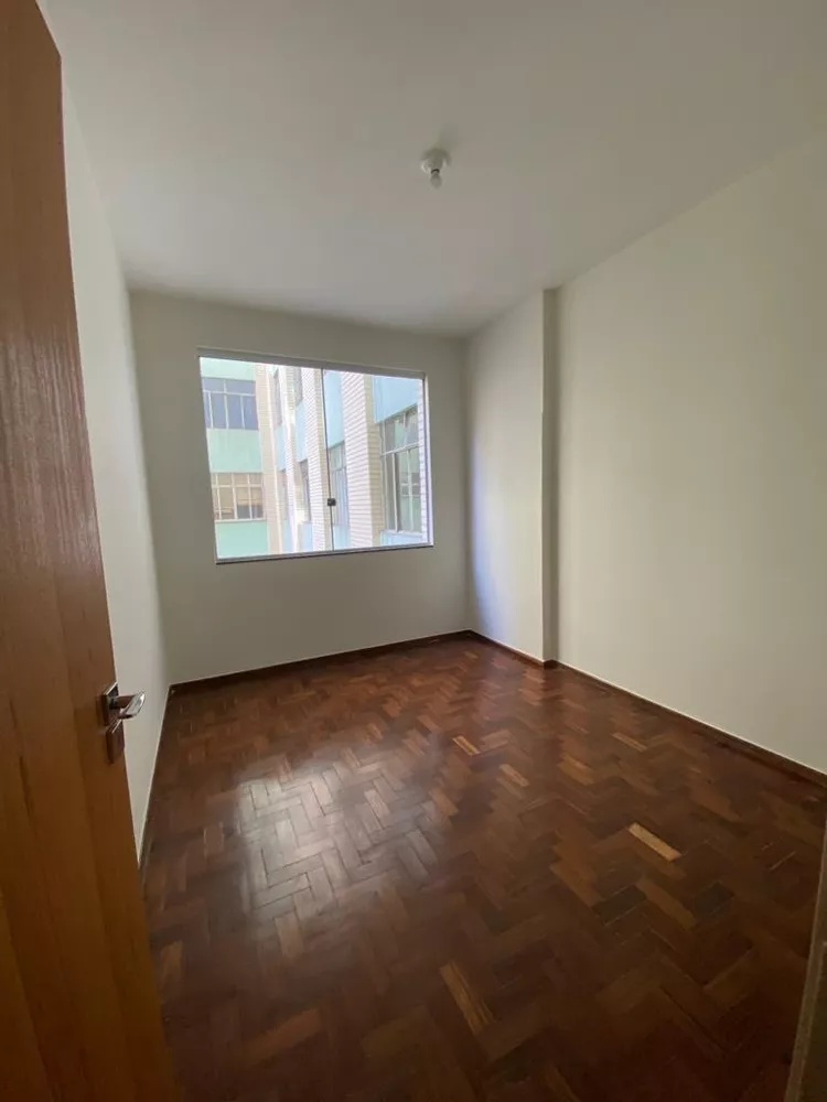 Apartamento à venda com 2 quartos, 65m² - Foto 5