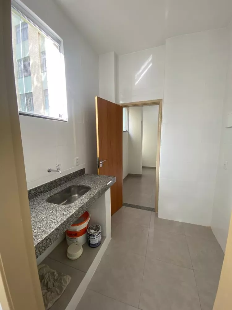 Apartamento à venda com 2 quartos, 65m² - Foto 7