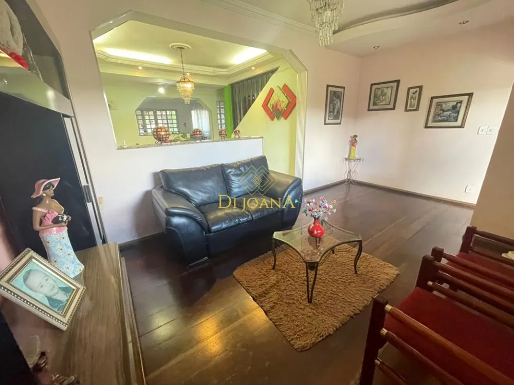 Casa, 4 quartos, 360 m² - Foto 1