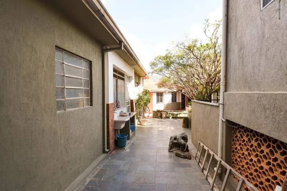 Casa, 6 quartos, 239 m² - Foto 10