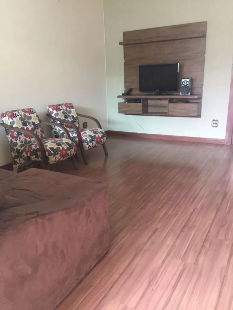 Casa à venda com 3 quartos, 150m² - Foto 3