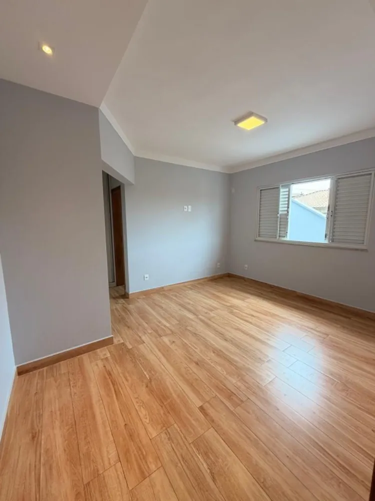 Casa, 3 quartos, 260 m² - Foto 12